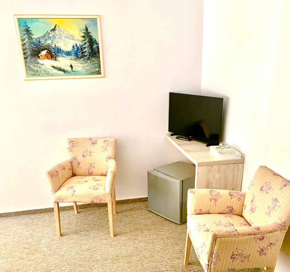 Anelisse Inn 모시유드서스 외부 사진