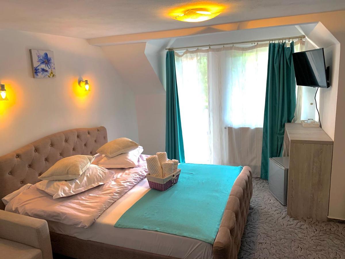 Anelisse Inn 모시유드서스 외부 사진