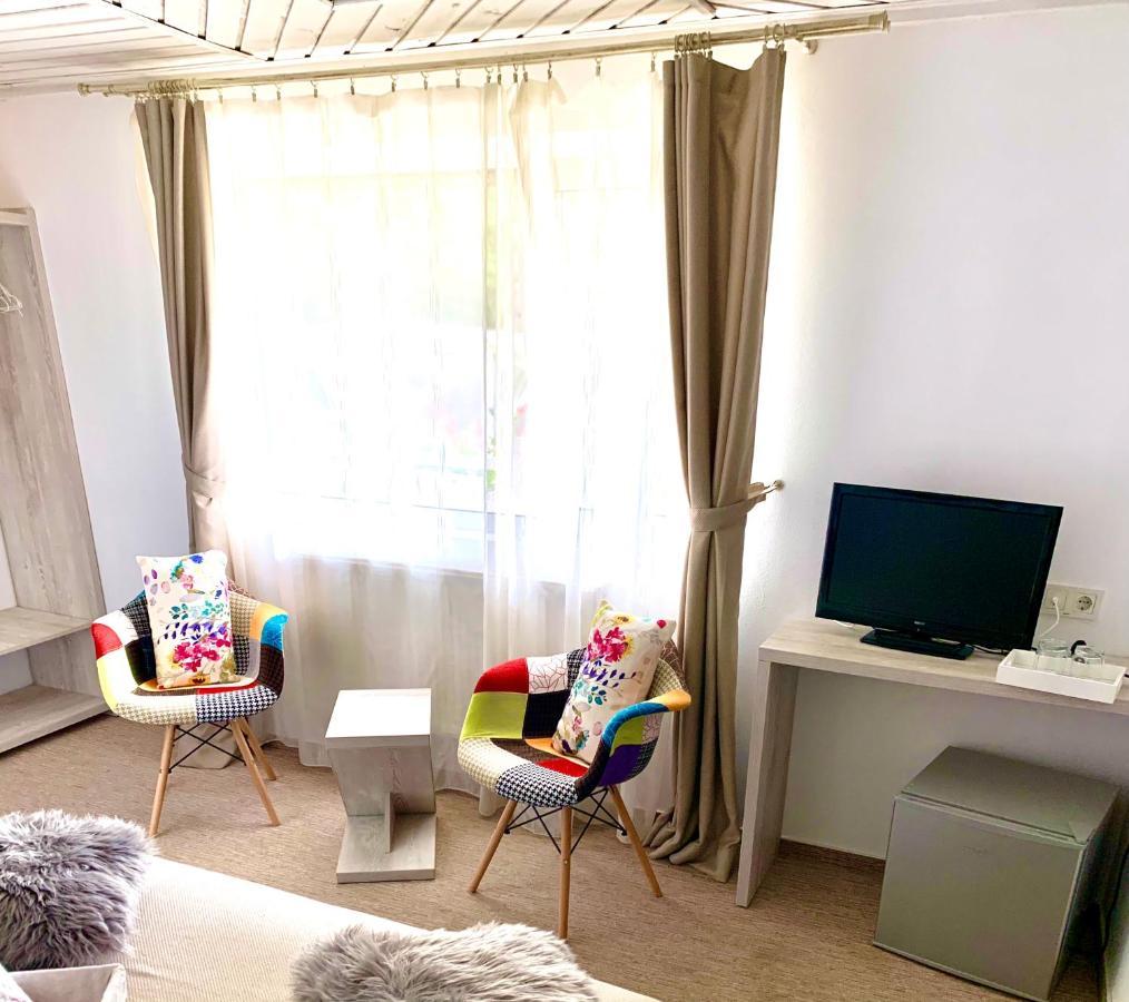 Anelisse Inn 모시유드서스 외부 사진