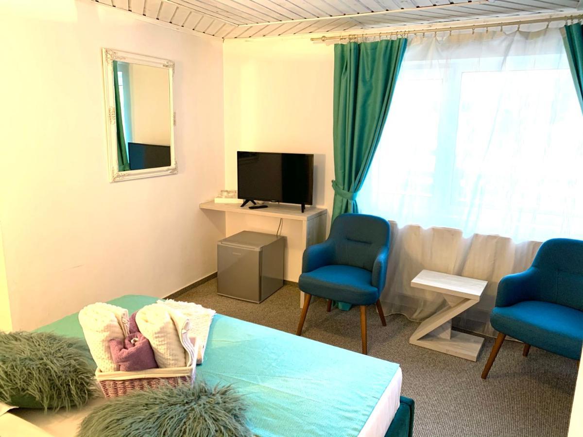 Anelisse Inn 모시유드서스 외부 사진