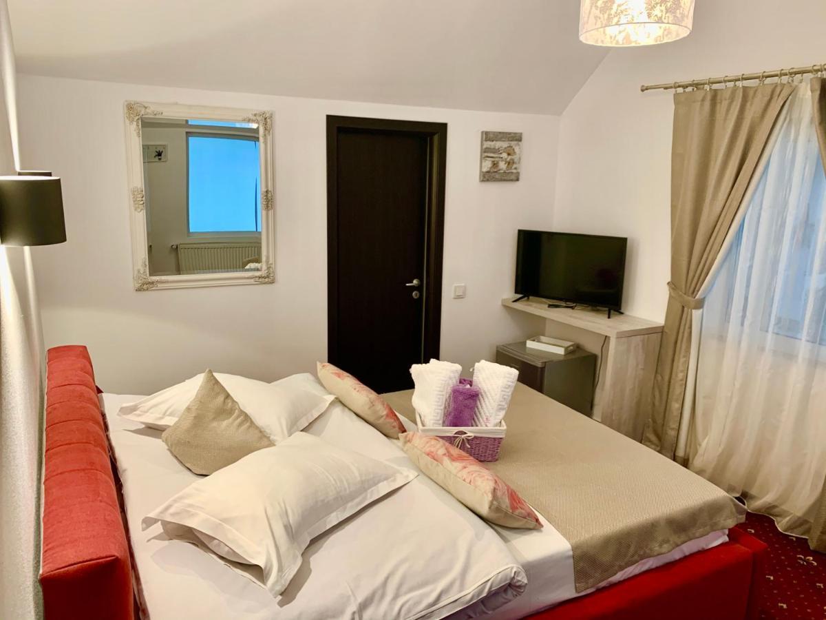 Anelisse Inn 모시유드서스 외부 사진