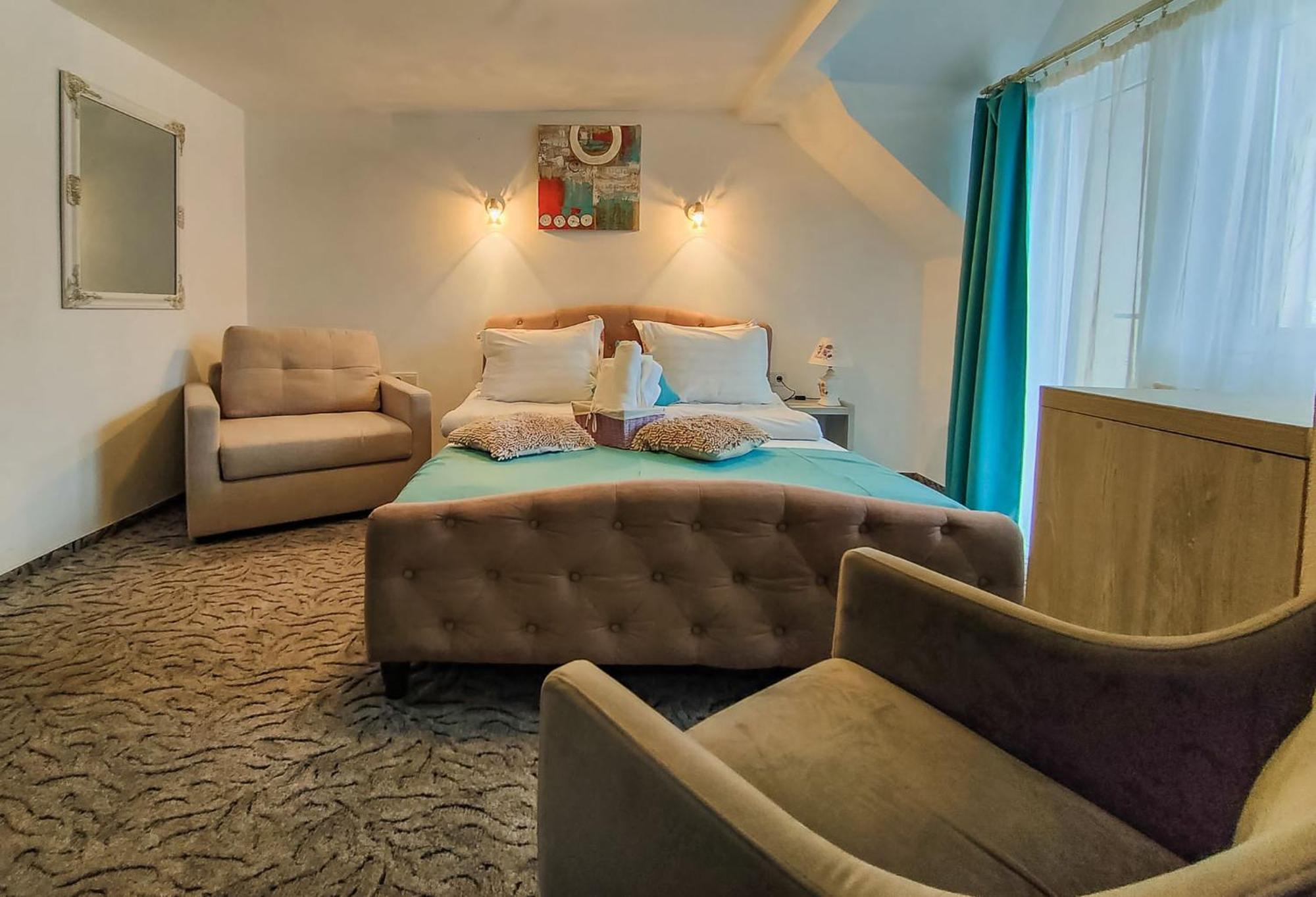 Anelisse Inn 모시유드서스 외부 사진