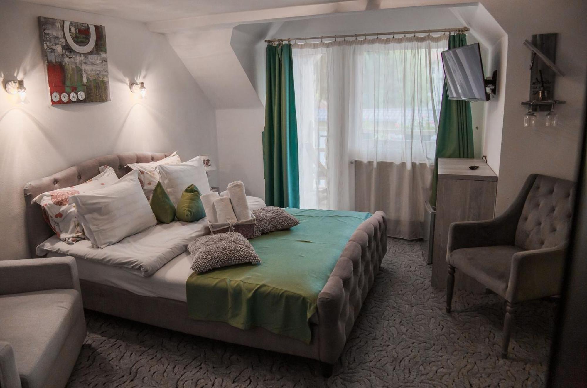 Anelisse Inn 모시유드서스 외부 사진